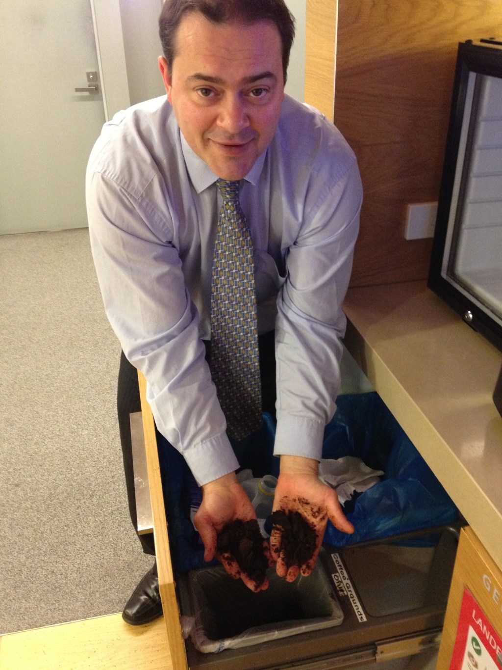 Coffee Grounds Collecting at the Office – Getting&nbsp;Started